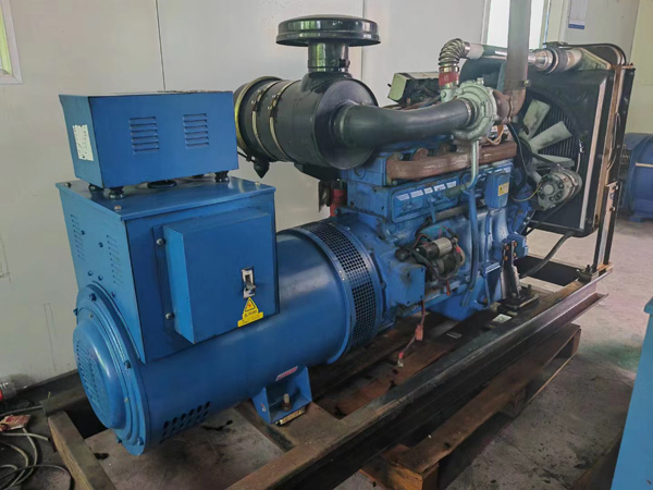 金湖100kW柴油发电机组使用多级机油有哪些优缺点？